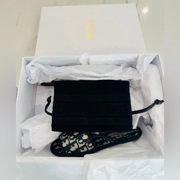 Dior Chez Moi Oblique Slides - Picture 8 of 9